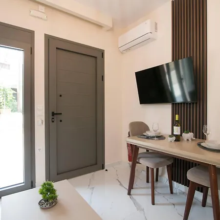 Glamour Residences 1-2 By Corfuescapes